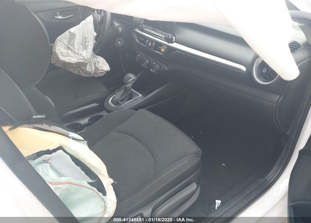 2020 KIA FORTE VIN: 3KPF24AD3LE243424