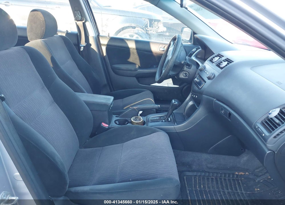 2004 HONDA ACCORD 2.4 LX VIN: 1HGCM56304A032075