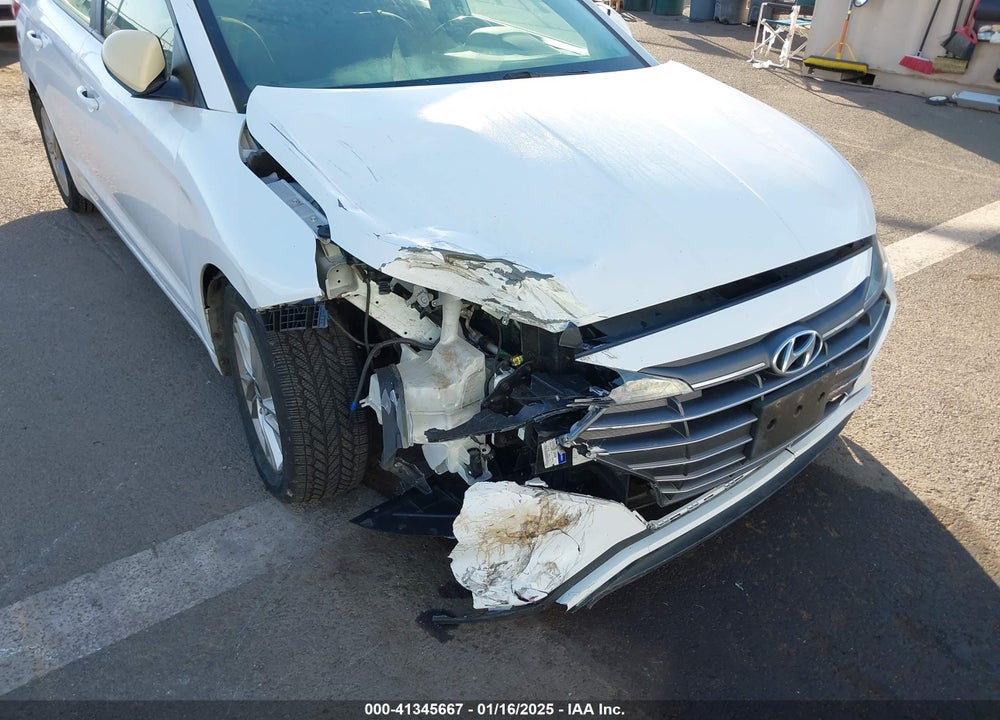 2019 HYUNDAI ELANTRA VIN: 5NPD84LF8KH442631