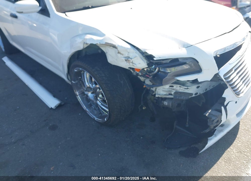 2014 CHRYSLER 300 VIN: 2C3CCABG0EH235784