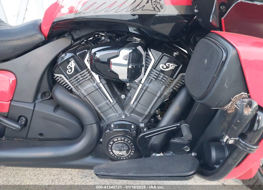 2023 INDIAN MOTORCYCLE CO. CHALLENGER DARK HORSE VIN: 56KLCCRR7P3415827