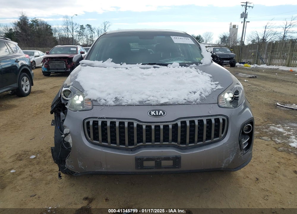 2018 KIA SPORTAGE LX VIN: KNDPMCAC3J7365603