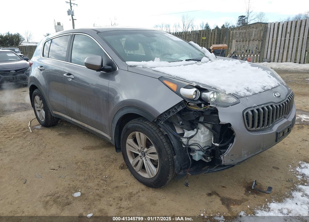 2018 KIA SPORTAGE LX VIN: KNDPMCAC3J7365603