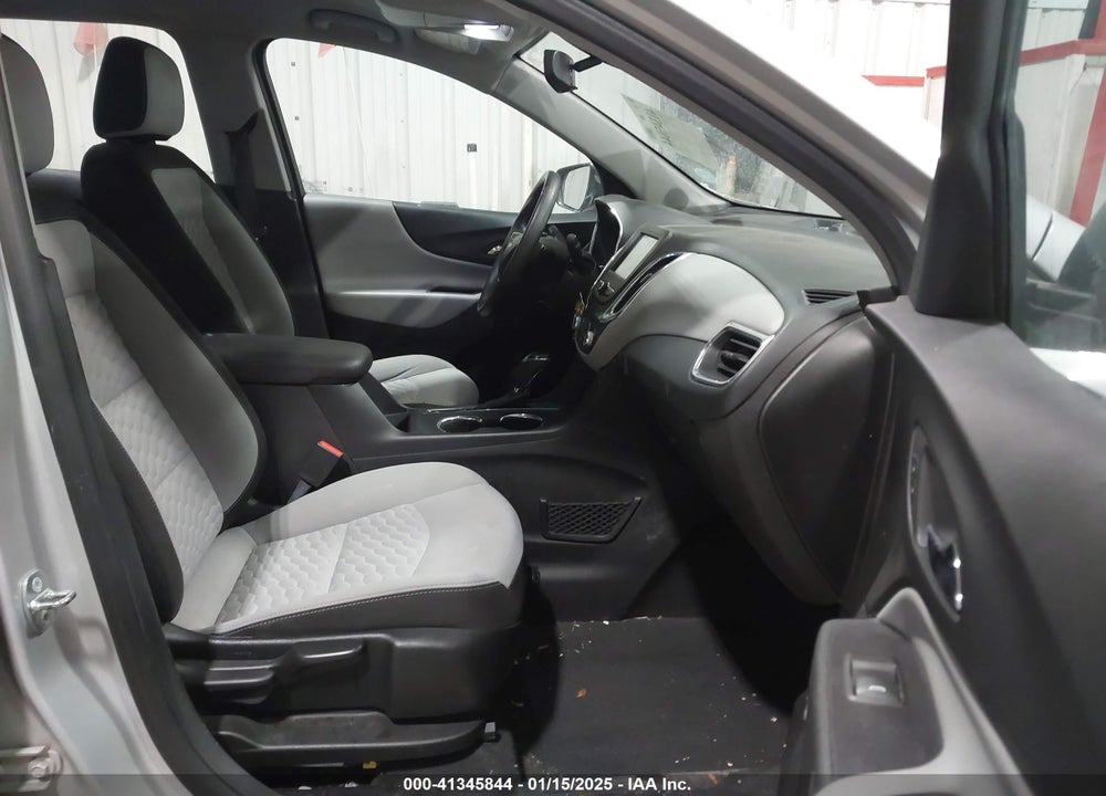 2018 CHEVROLET EQUINOX LS VIN: 2GNAXHEV2J6142109