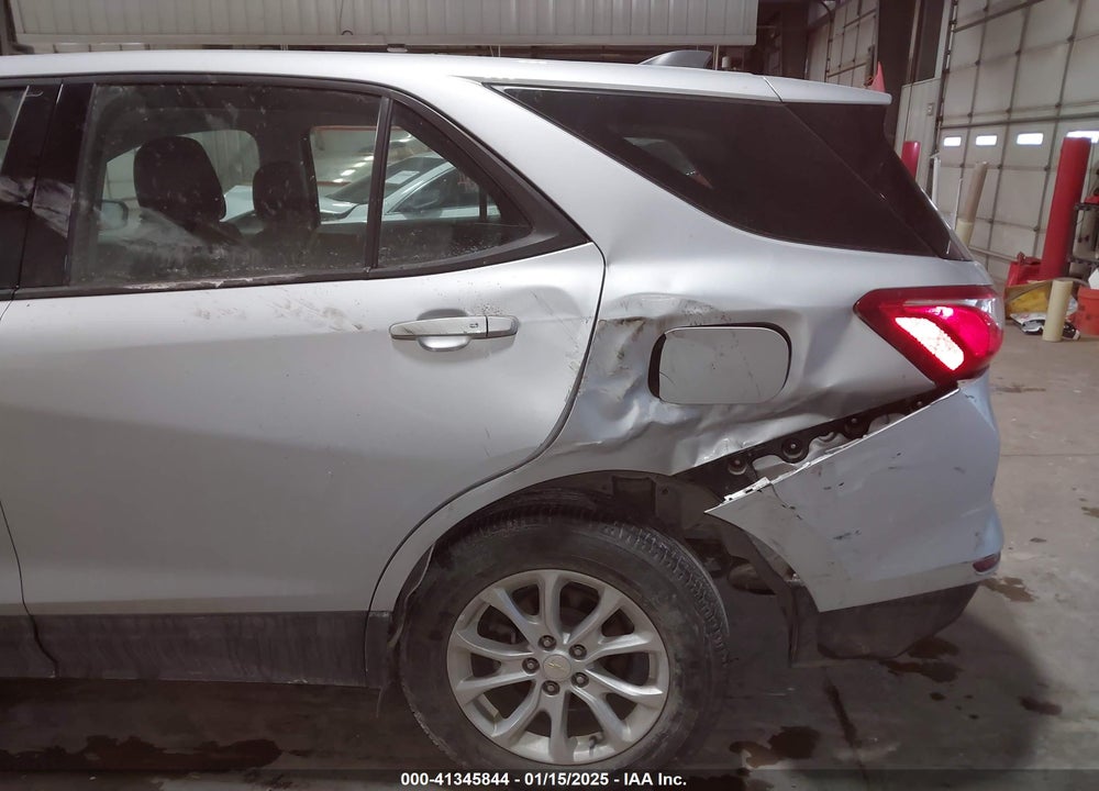 2018 CHEVROLET EQUINOX LS VIN: 2GNAXHEV2J6142109