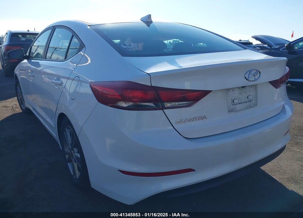 2018 HYUNDAI ELANTRA VIN: 5NPD84LF1JH364448
