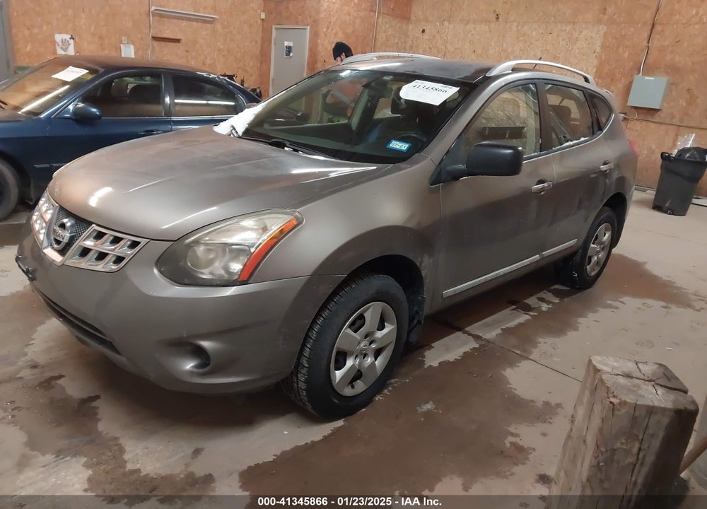 2014 NISSAN ROGUE SELECT S VIN: JN8AS5MT0EW621327