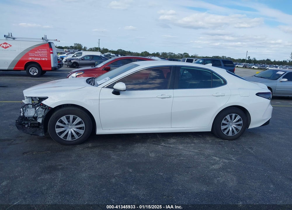 2024 TOYOTA CAMRY HYBRID LE VIN: 4T1C31AK6RU070159
