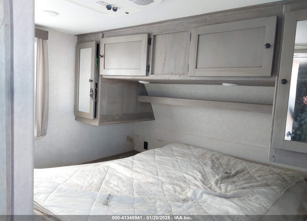 2019 KEYSTONE RV OUTBACK TRAVEL TRAILER VIN: 4YDT26021KB452491