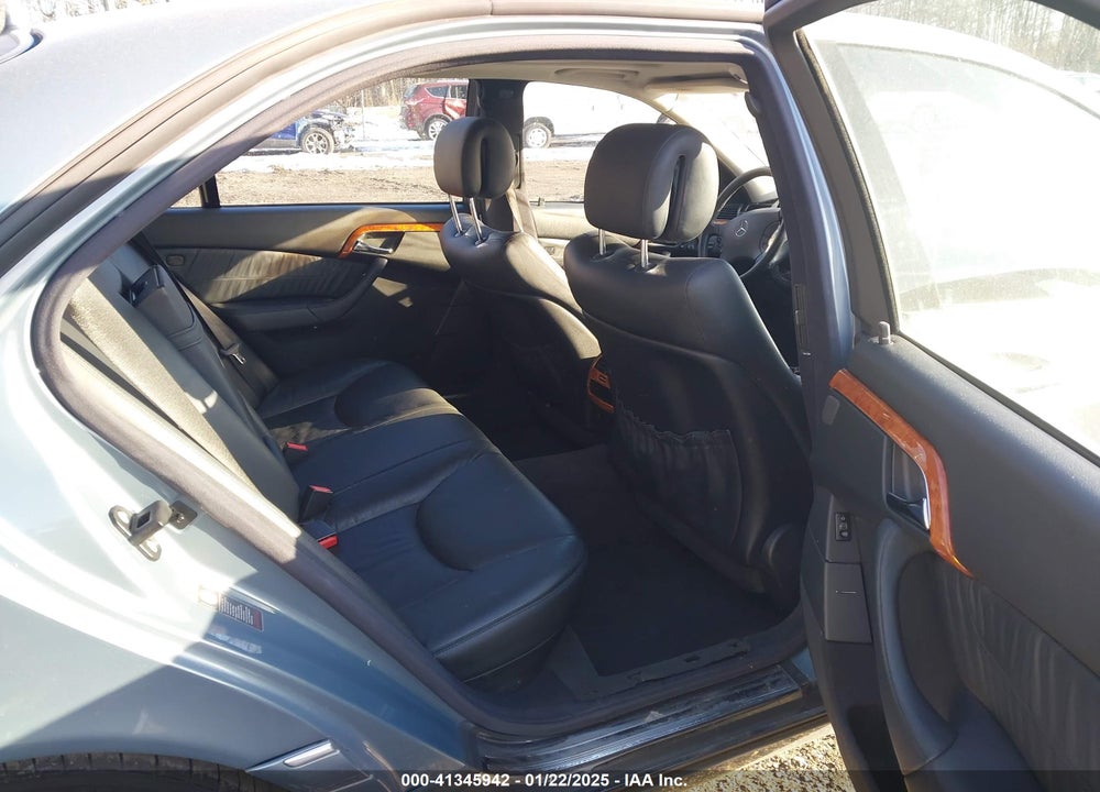 2005 MERCEDES-BENZ S 500 VIN: WDBNG75J75A451373