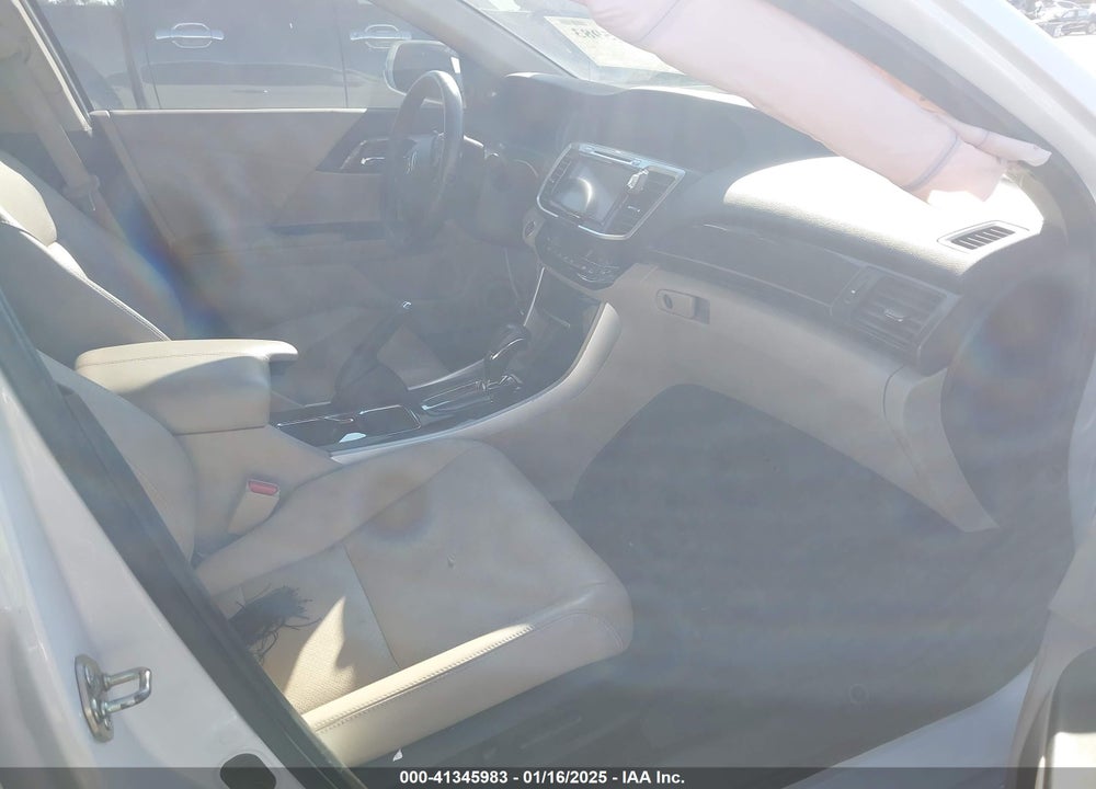 2016 HONDA ACCORD VIN: 1HGCR2F99GA208856