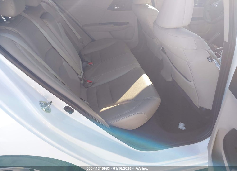 2016 HONDA ACCORD VIN: 1HGCR2F99GA208856