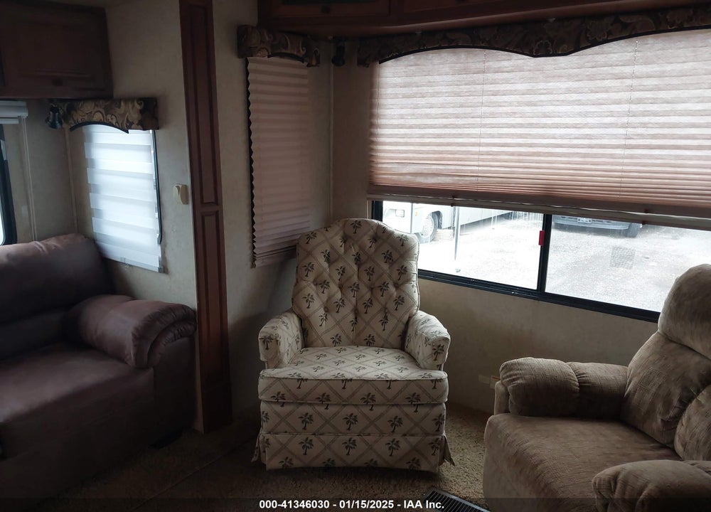 2011 HEARTLAND BIGHORN TRAVEL TRAILER VIN: 5SFBG3624BE234482