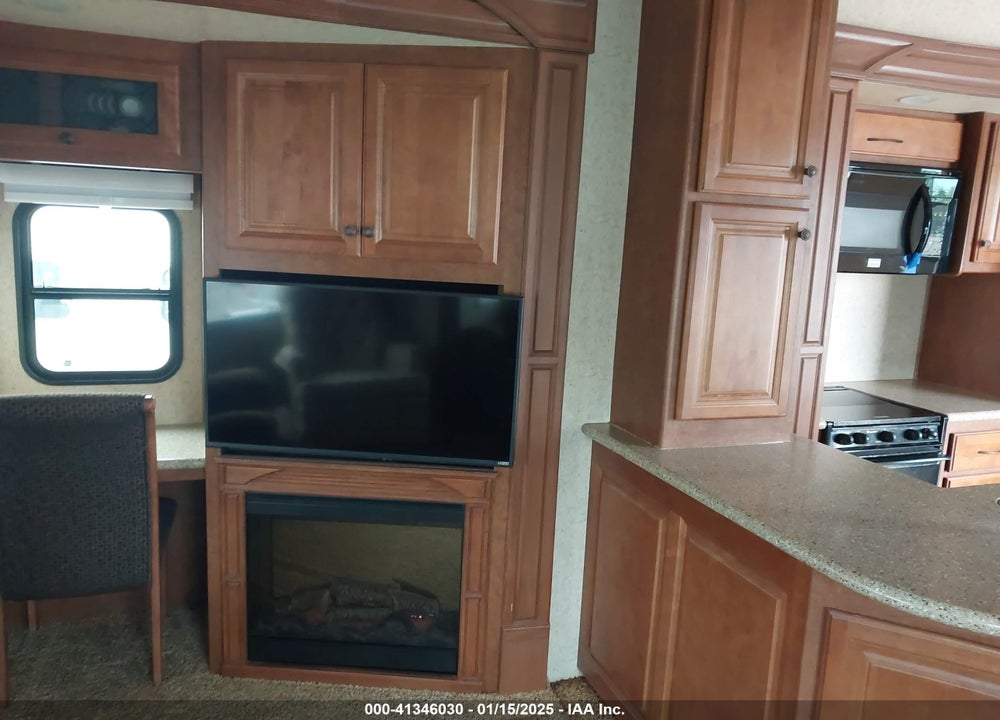 2011 HEARTLAND BIGHORN TRAVEL TRAILER VIN: 5SFBG3624BE234482