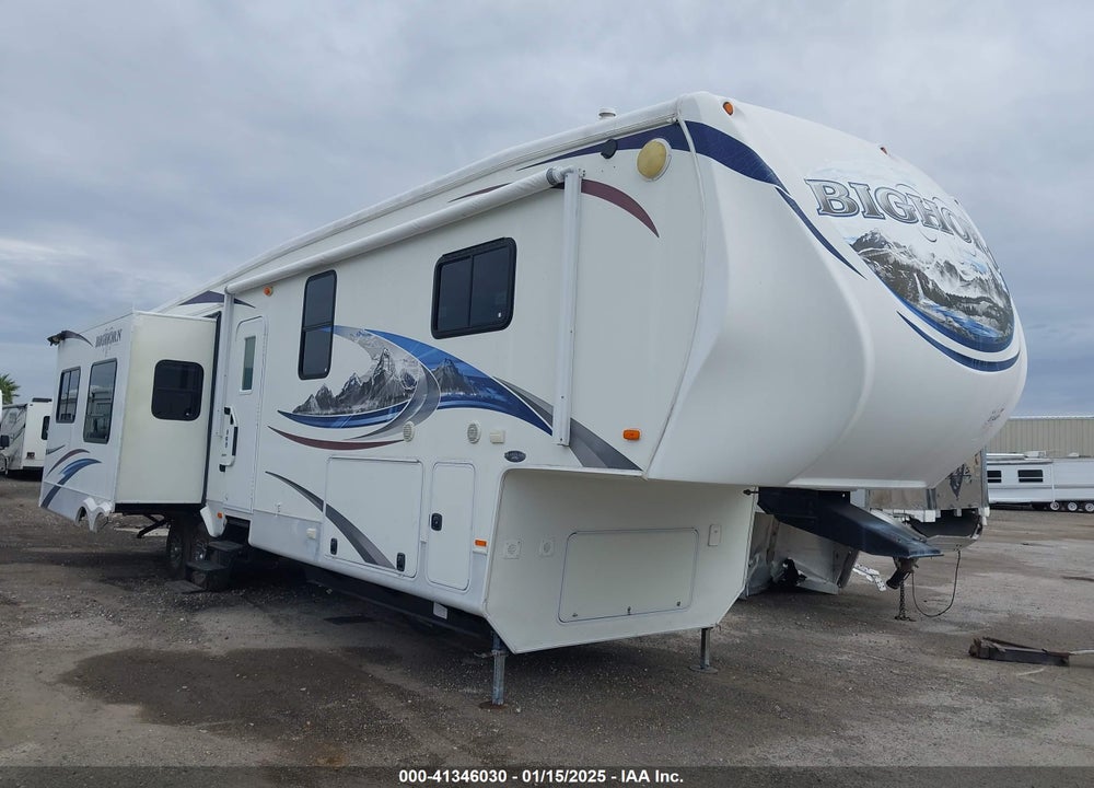 2011 HEARTLAND BIGHORN TRAVEL TRAILER VIN: 5SFBG3624BE234482