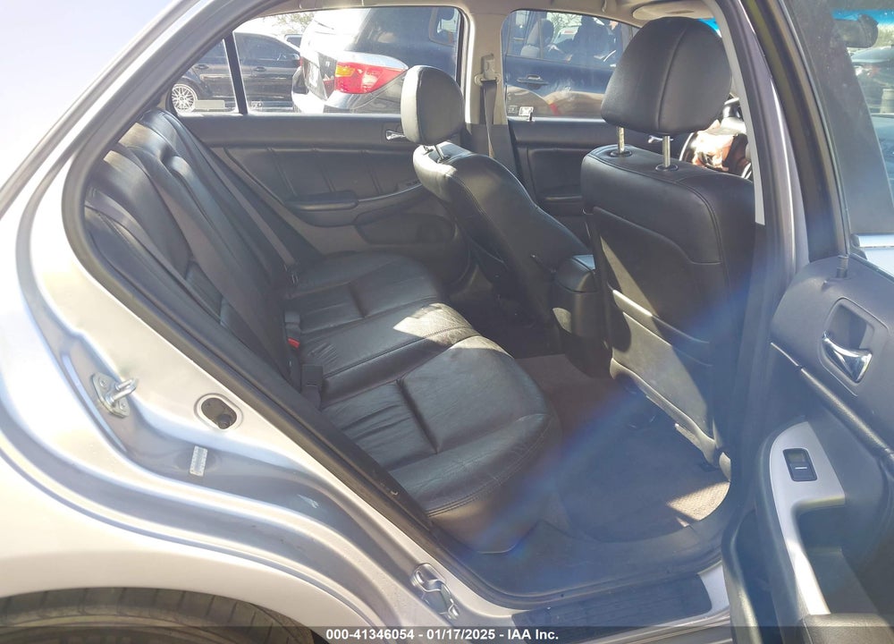 2004 HONDA ACCORD 2.4 EX VIN: JHMCM56804C027097