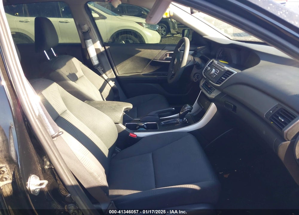 2015 HONDA ACCORD VIN: 1HGCR2F34FA273740