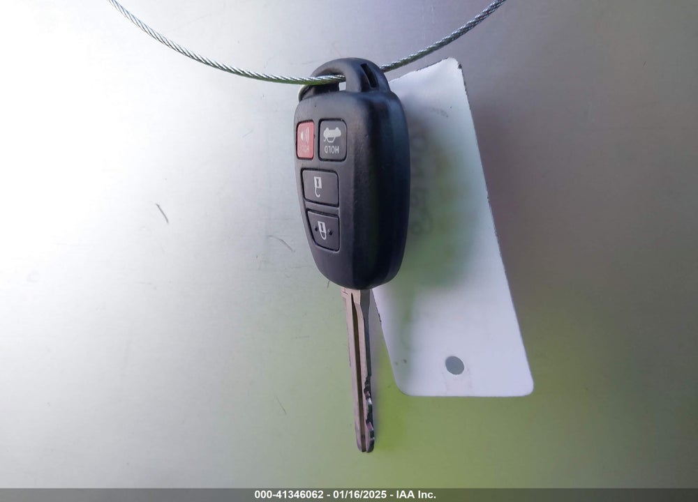 2018 TOYOTA COROLLA VIN: 2T1BURHE0JC068288
