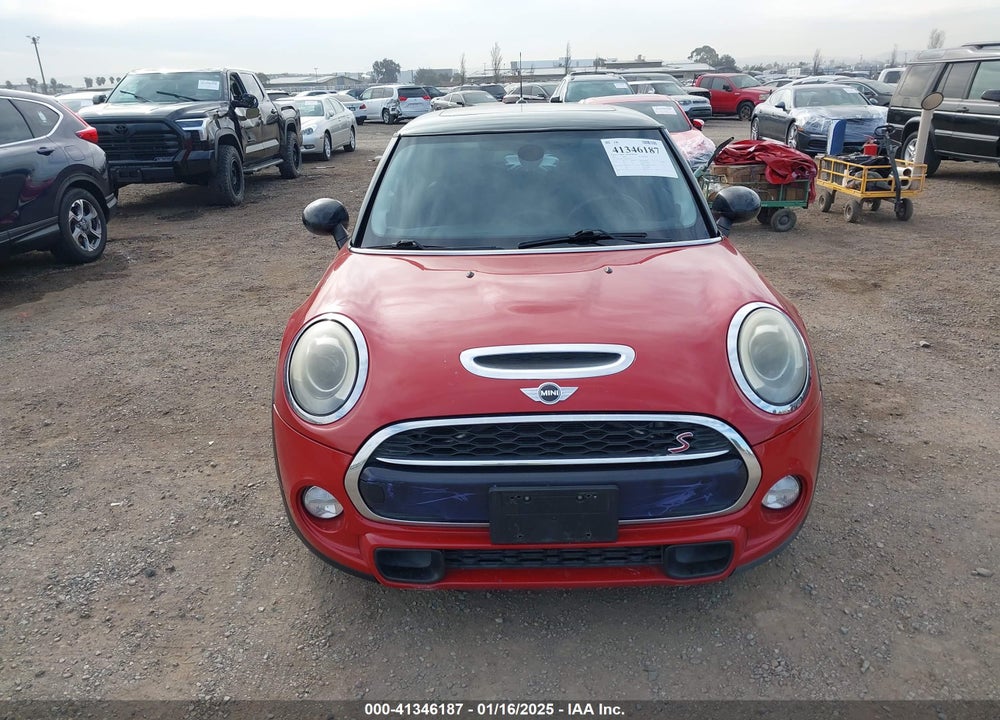 2016 MINI HARDTOP COOPER S VIN: WMWXP7C54G2A42535