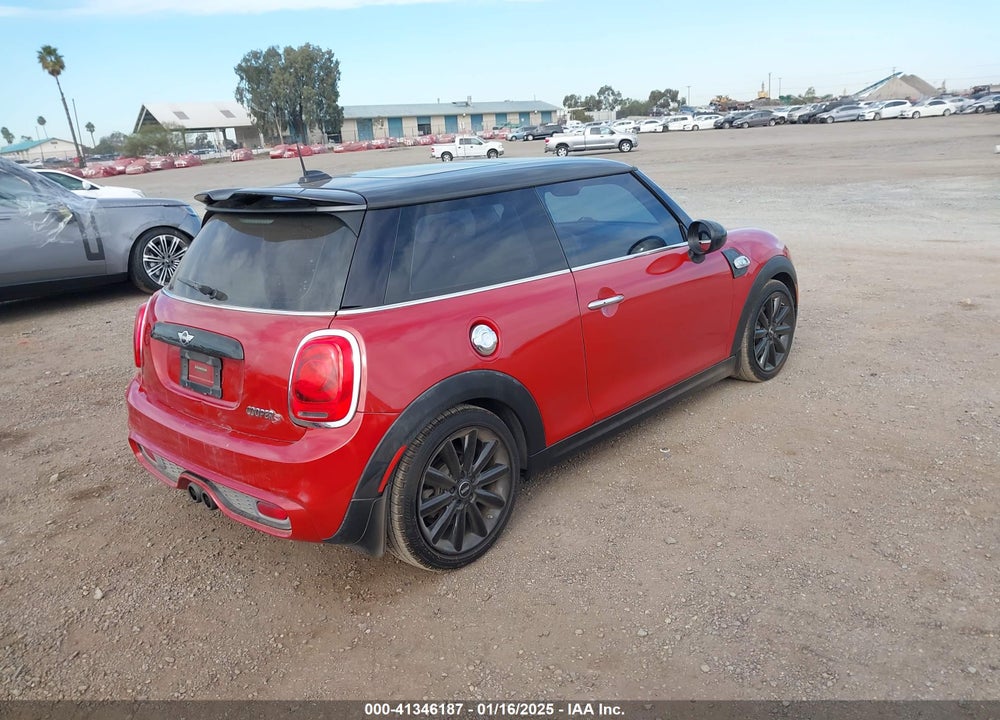 2016 MINI HARDTOP COOPER S VIN: WMWXP7C54G2A42535