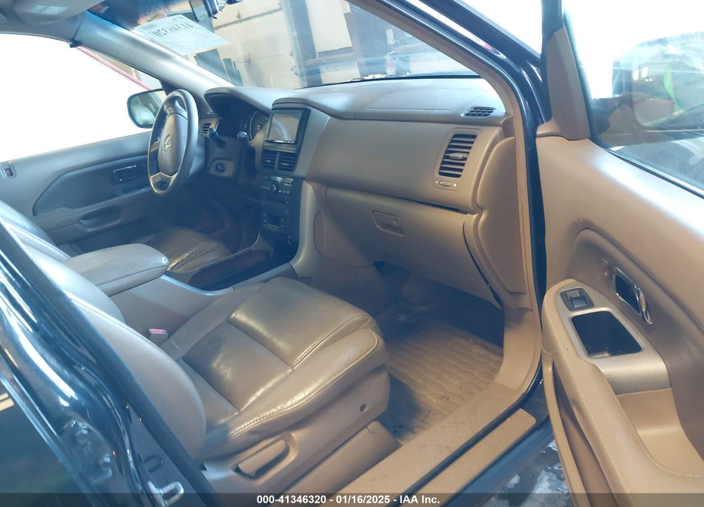 2006 HONDA PILOT EX-L VIN: 2HKYF18656H562407