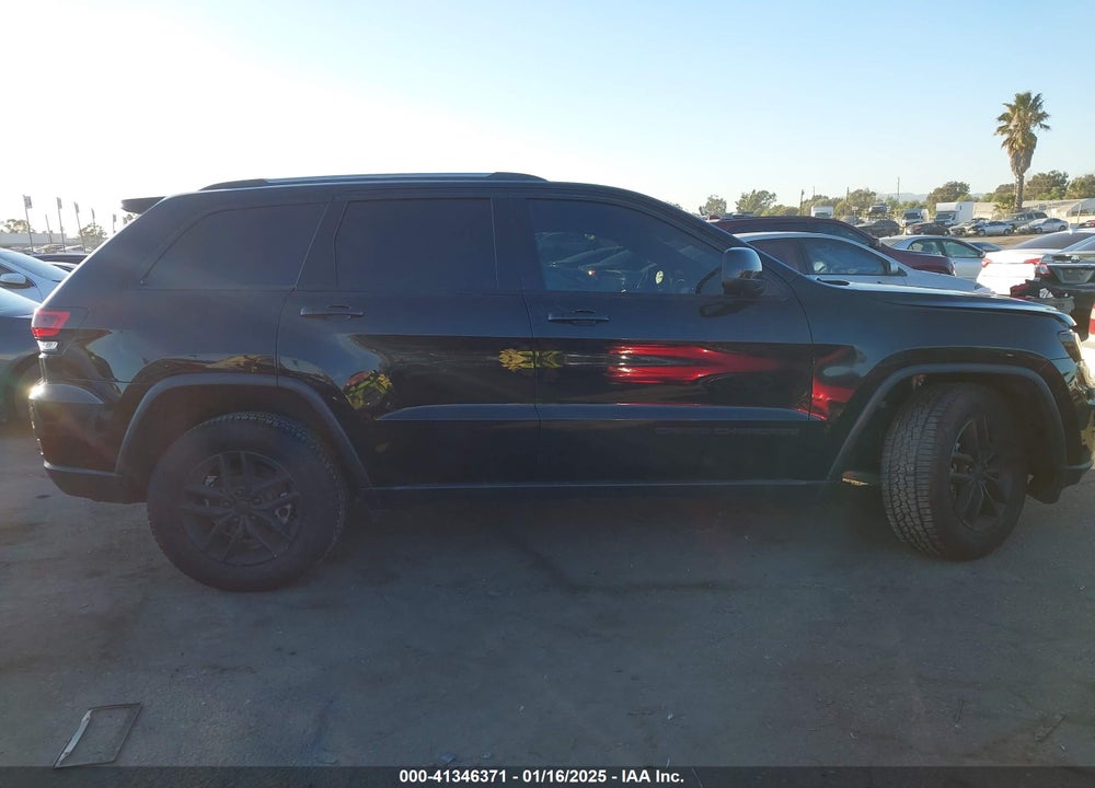 2019 JEEP GRAND CHEROKEE LAREDO E 4X2 VIN: 1C4RJEAG5KC852262