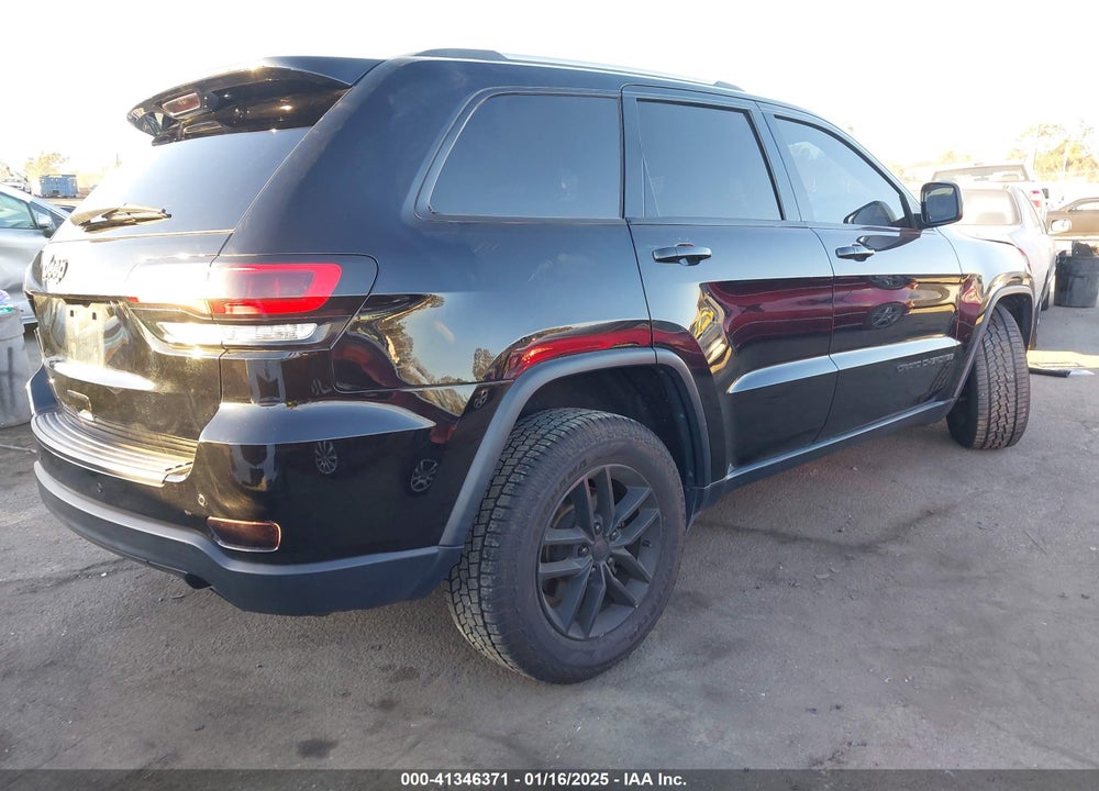 2019 JEEP GRAND CHEROKEE LAREDO E 4X2 VIN: 1C4RJEAG5KC852262