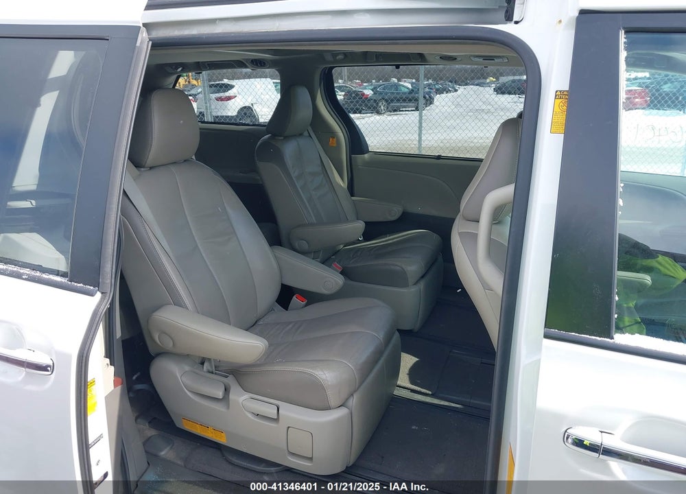 2013 TOYOTA SIENNA XLE LIMITED VIN: 5TDDK3DC6DS055380
