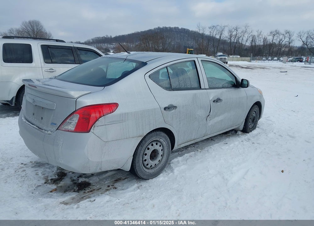 2013 NISSAN VERSA VIN: 3N1CN7AP3DL829384