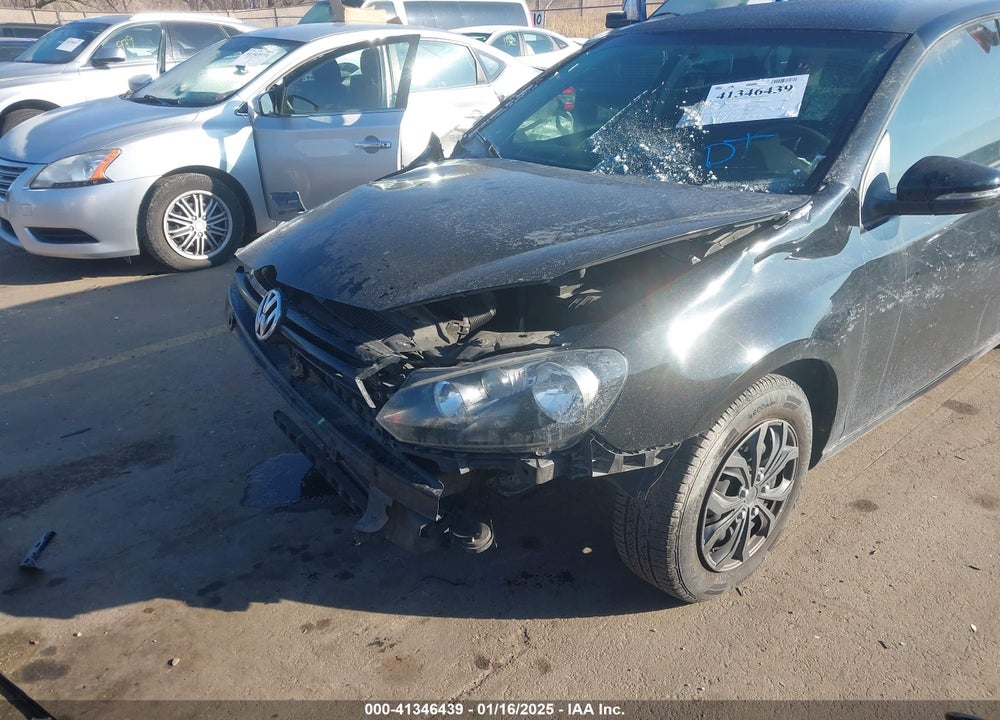 2013 VOLKSWAGEN GOLF VIN: WVWDB7AJ2DW118713