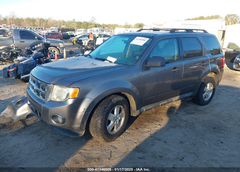 2010 FORD ESCAPE XLS VIN: 1FMCU0C70AKD02237
