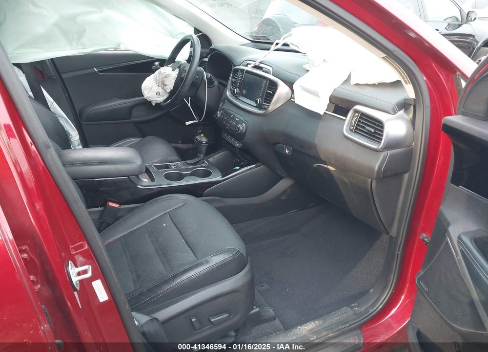 2016 KIA SORENTO 3.3L SX VIN: 5XYPKDA55GG107544