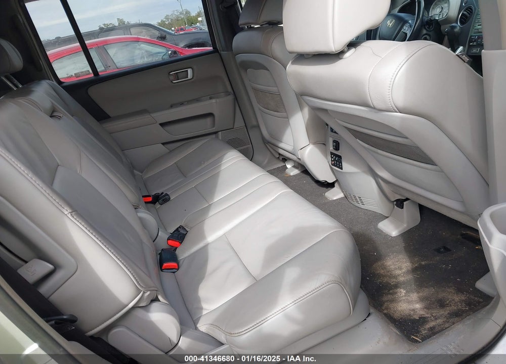 2009 HONDA PILOT EX-L VIN: 5FNYF48669B026599