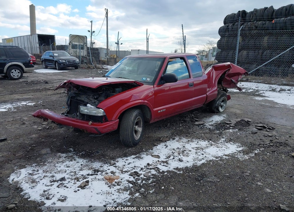 2002 CHEVROLET S-10 LS VIN: 1GCCS19W728215013