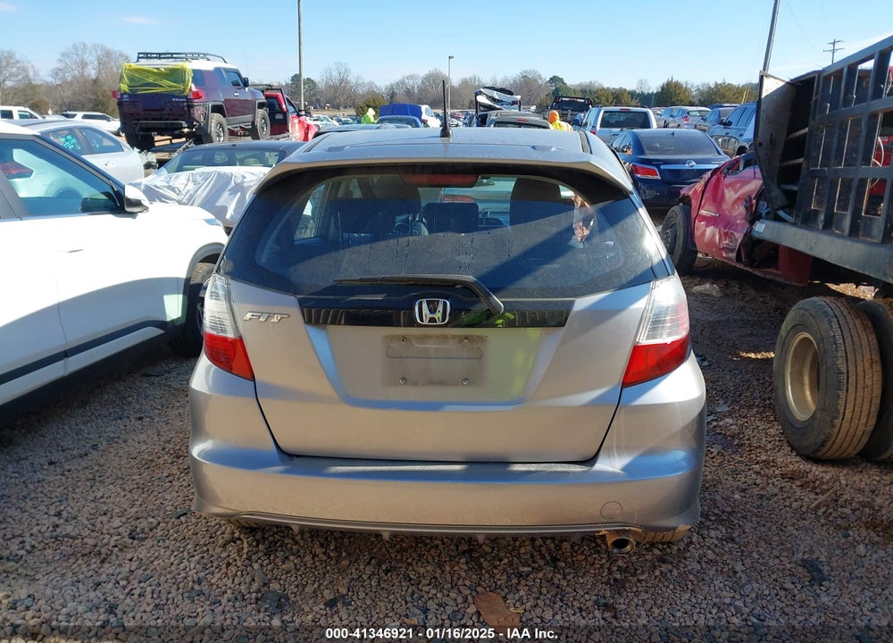 2010 HONDA FIT SPORT VIN: JHMGE8H47AS016237