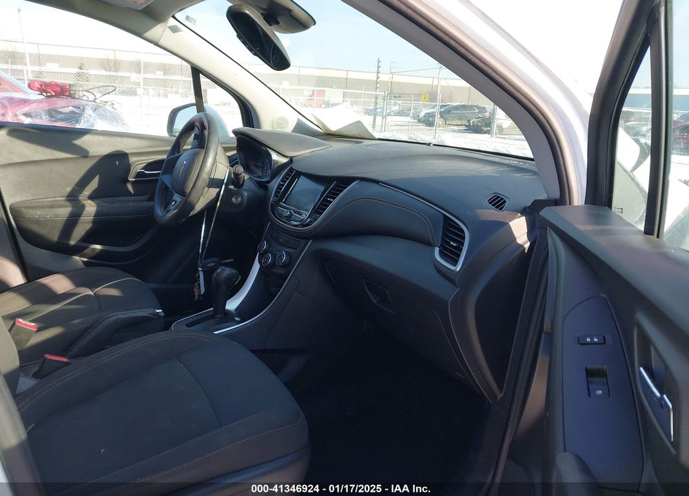 2020 CHEVROLET TRAX AWD LS VIN: KL7CJNSB3LB019976