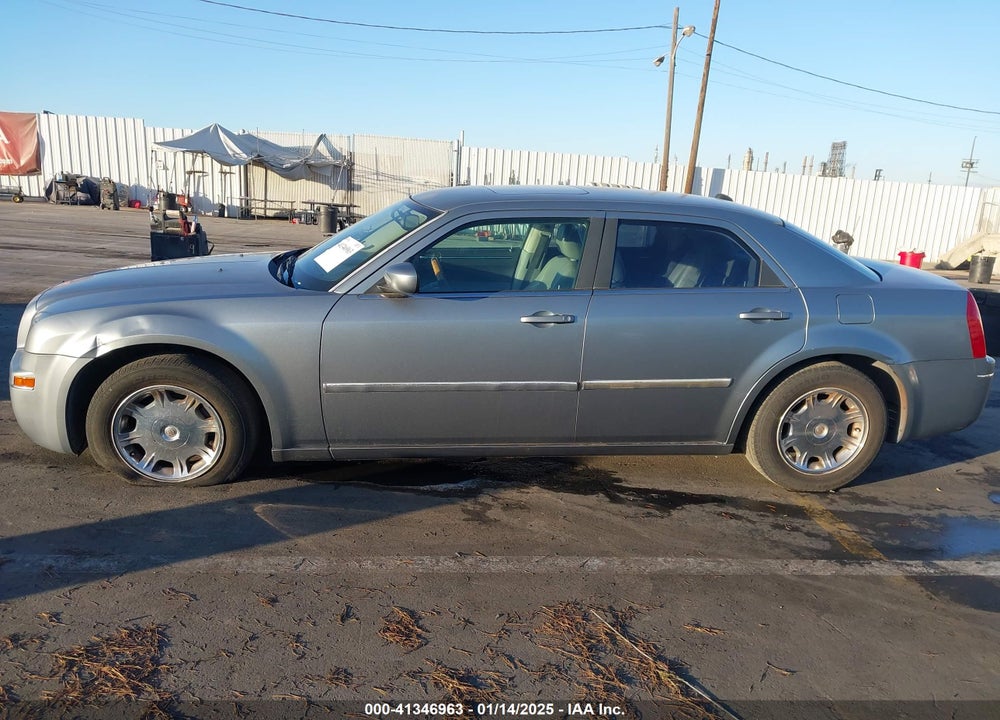 2006 CHRYSLER 300 TOURING VIN: 2C3LA53G26H146733
