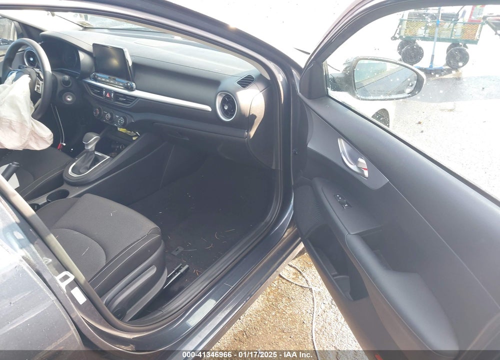 2024 KIA FORTE VIN: 3KPF24AD2RE709398