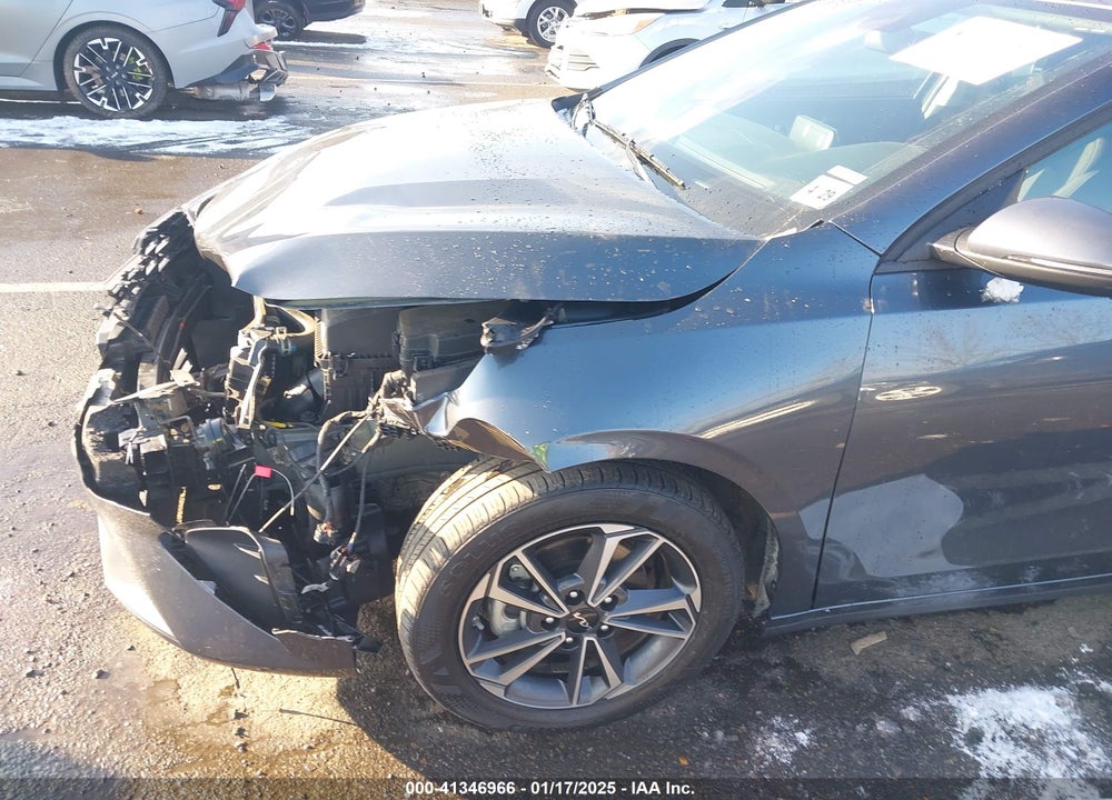 2024 KIA FORTE VIN: 3KPF24AD2RE709398