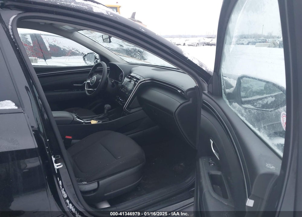 2024 HYUNDAI TUCSON SEL VIN: 5NMJBCDE2RH330337
