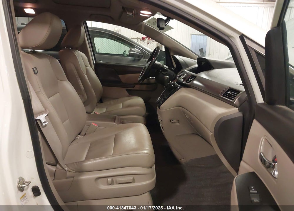 2015 HONDA ODYSSEY EX-L VIN: 5FNRL5H61FB016545
