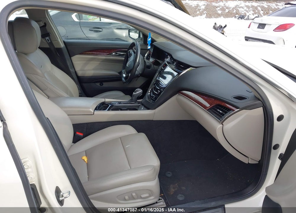 2014 CADILLAC CTS LUXURY VIN: 1G6AX5S34E0142933