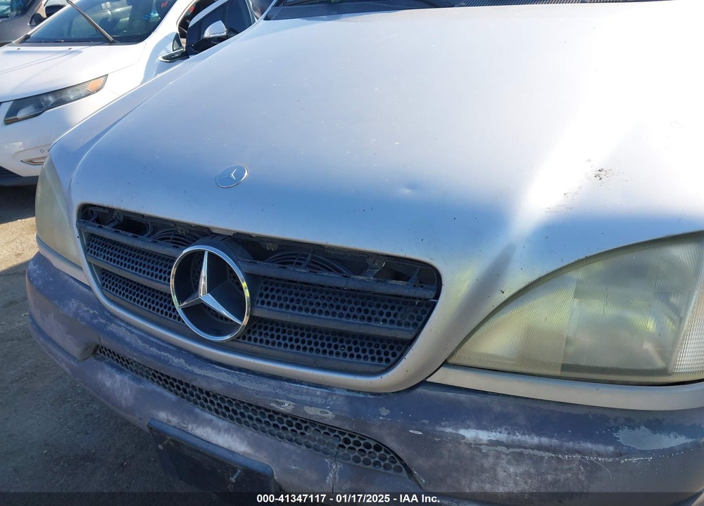 1998 MERCEDES-BENZ ML 320 CLASSIC VIN: 4JGAB54E2WA023179