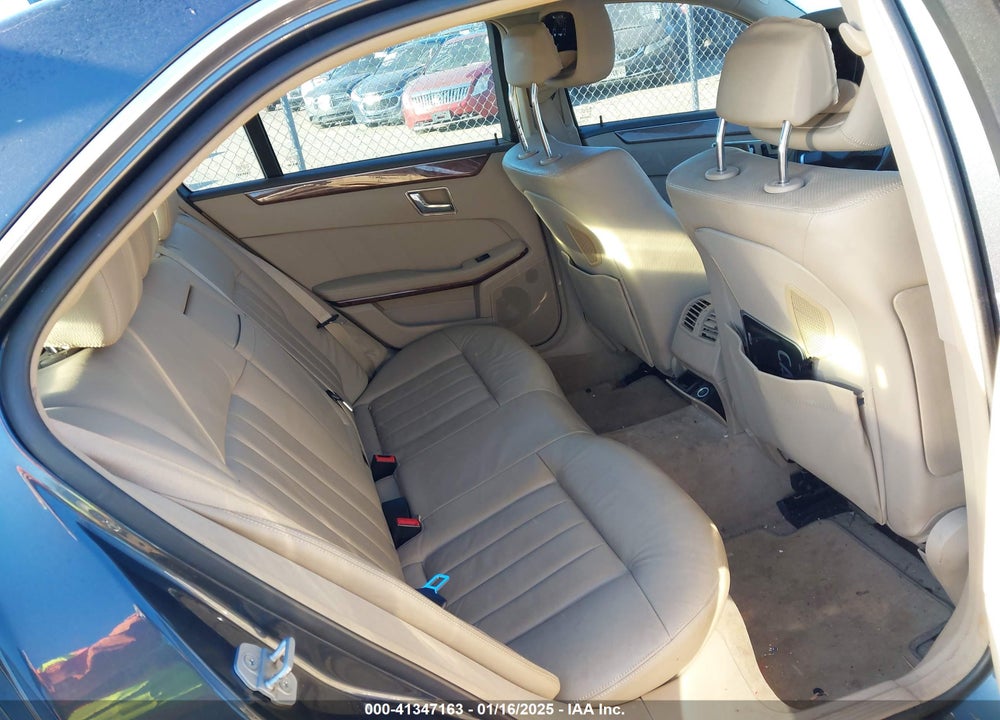 2010 MERCEDES-BENZ E-CLASS E 550 LUXURY/E 550 SPORT VIN: WDDHF7CB8AA161530
