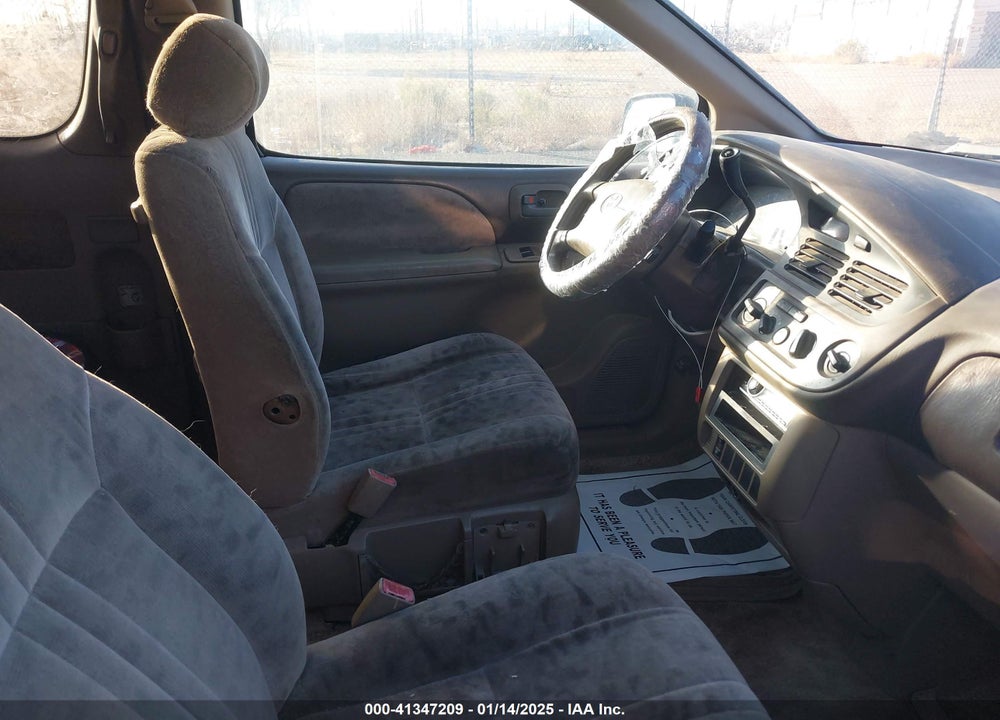 2002 TOYOTA SIENNA LE VIN: 4T3ZF13C12U463118