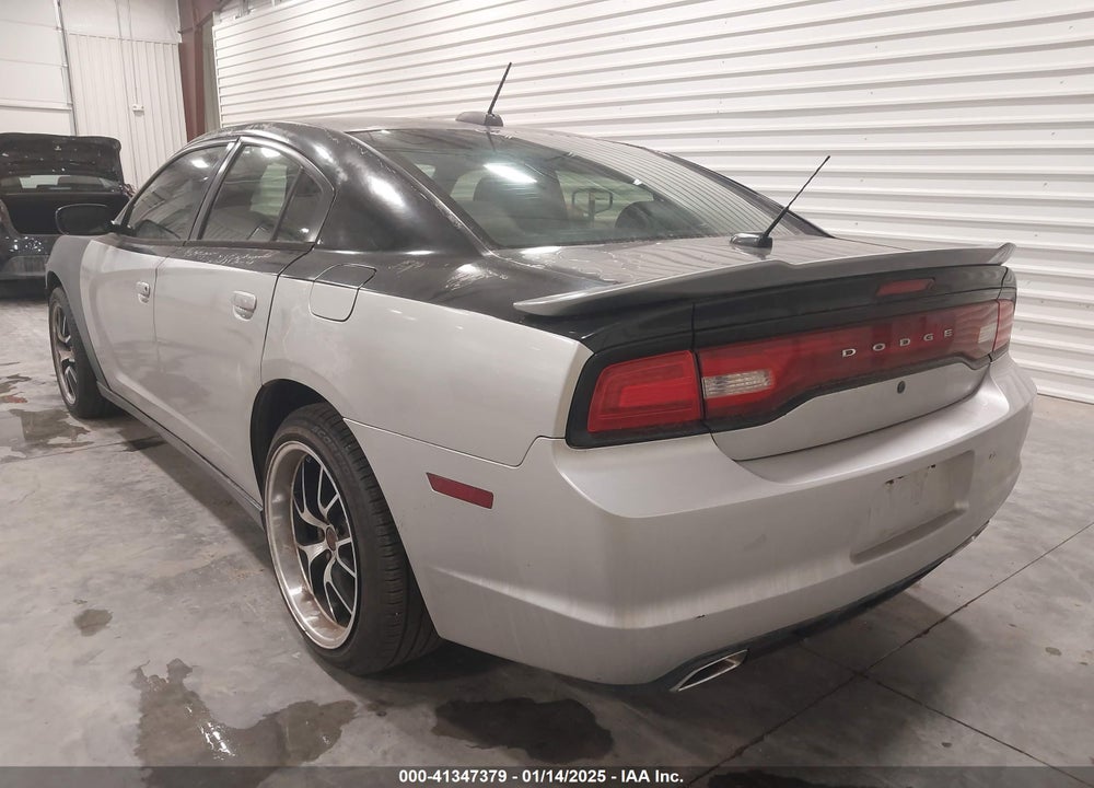 2013 DODGE CHARGER VIN: 2C3CDXAT7DH677250