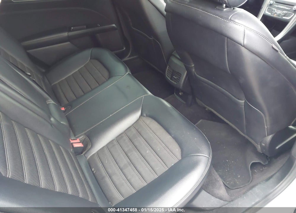 2017 FORD FUSION SE VIN: 3FA6P0HD8HR251959