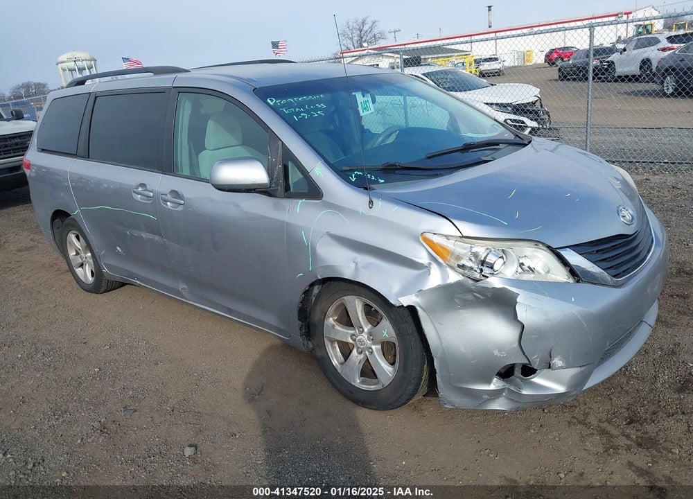 2011 TOYOTA SIENNA LE V6 VIN: 5TDKK3DC6BS014347