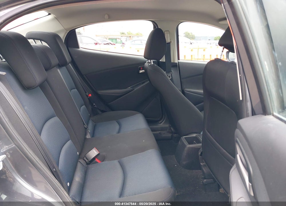 2019 TOYOTA YARIS LE VIN: 3MYDLBYV4KY514254