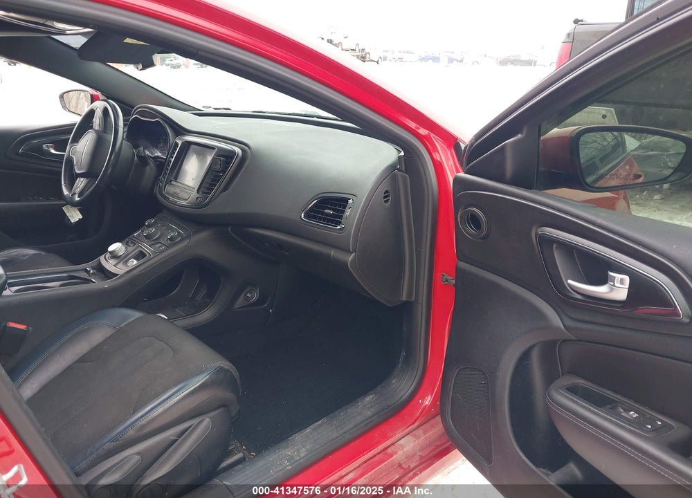 2016 CHRYSLER 200 VIN: 1C3CCCBGXGN161828
